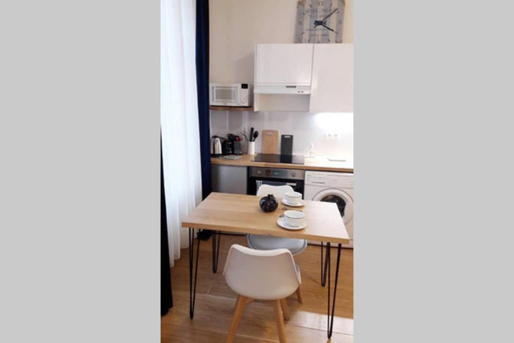 Studio Cosy Idealement Situe Et Bien Equipe Apartment Boulogne-sur-Mer Luaran gambar