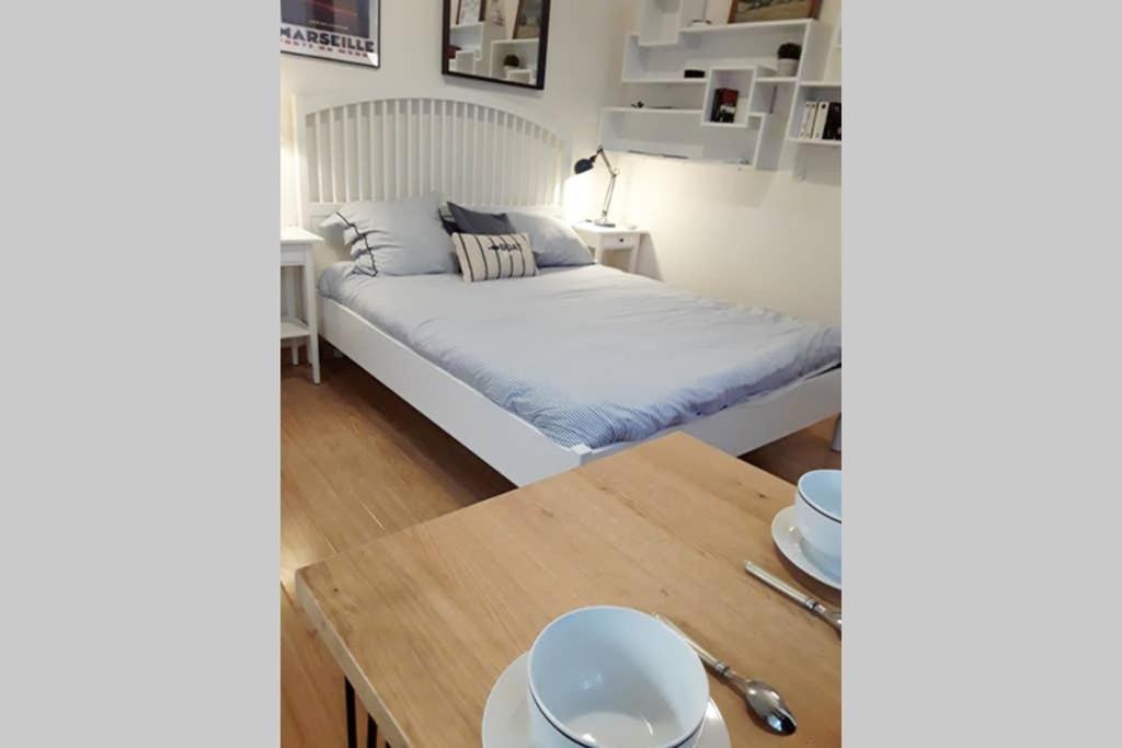 Studio Cosy Idealement Situe Et Bien Equipe Apartment Boulogne-sur-Mer Luaran gambar