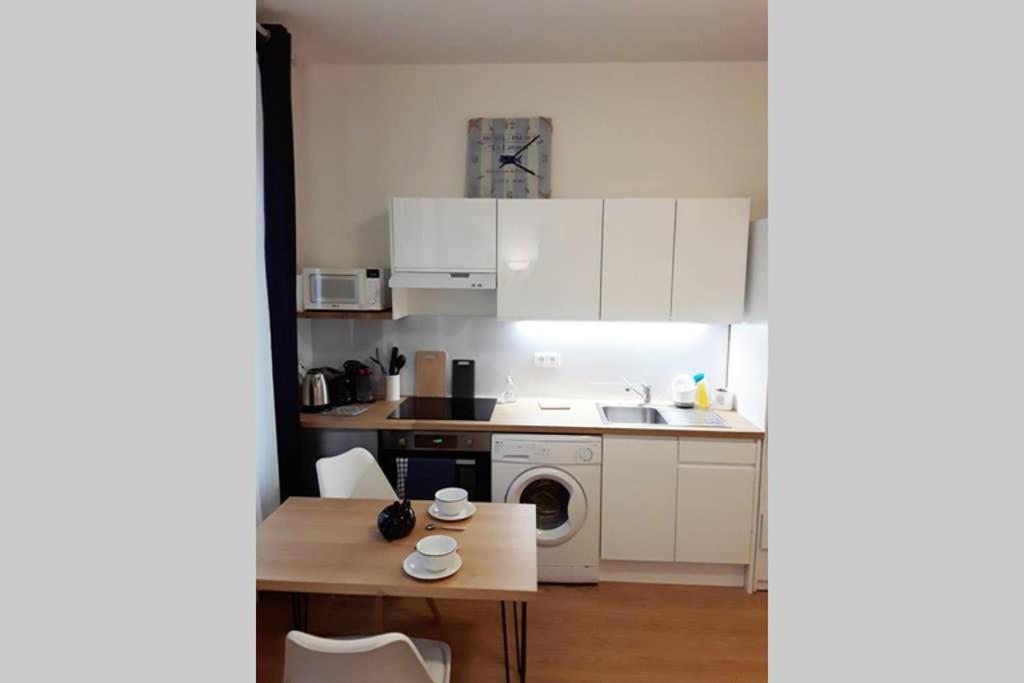 Studio Cosy Idealement Situe Et Bien Equipe Apartment Boulogne-sur-Mer Luaran gambar